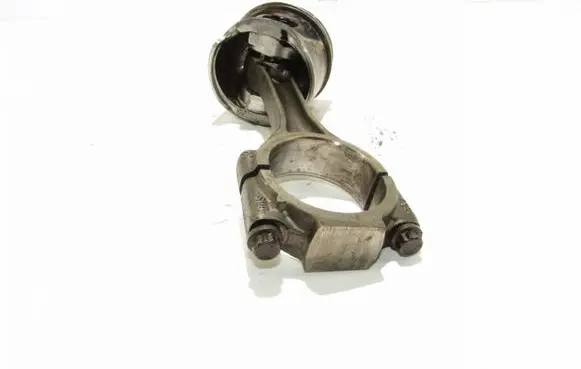Volkswagen PASSAT B6 Piston kodo