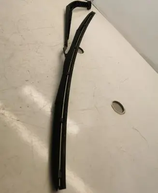 BMW X5M F85 Front wiper blade arm 7304070