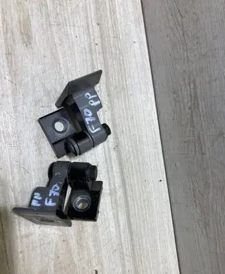 BMW 1 F70 Front door hinge set 5A1FCA4