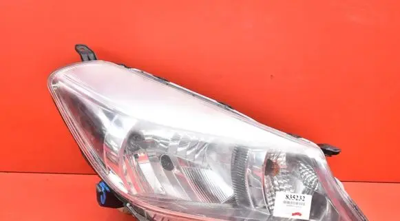 Toyota Yaris Headlight/headlamp 0D-79