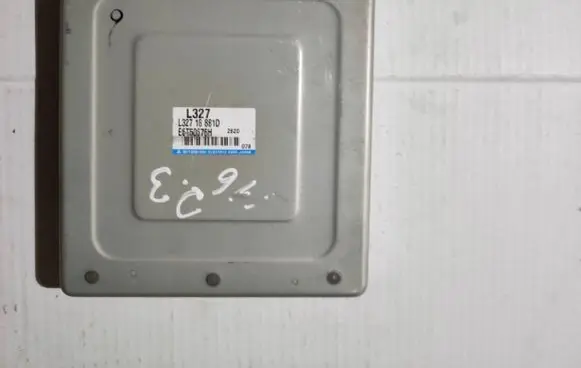 Mazda 6 Engine control unit/module L32718881D