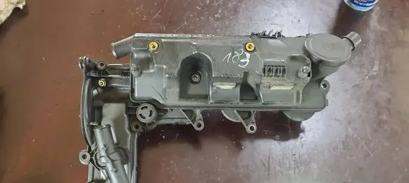 Peugeot 407 Rocker cam cover 9662660480