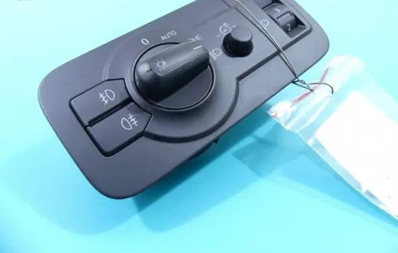 Volkswagen Touareg II Light switch 7P6941431B IMPRK1334262