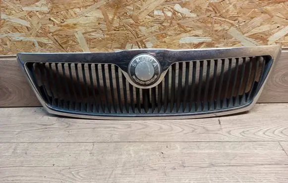 Skoda Octavia Mk2 (1Z) Front grill 1Z0853668