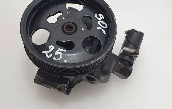 Ford Fiesta Power steering pump 96BF3A733