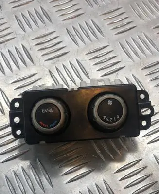 Nissan Pathfinder R51 Climate control unit 27501EA600