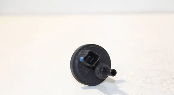 Nissan Juke I F15 Fuel tank valve V29036755