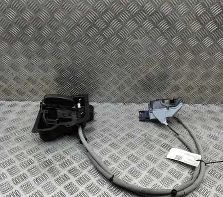 Opel Vivaro Rear door lock PSA084174 16942527