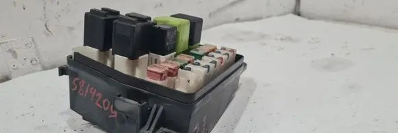 Mazda 323 Fuse box set B25D66760B