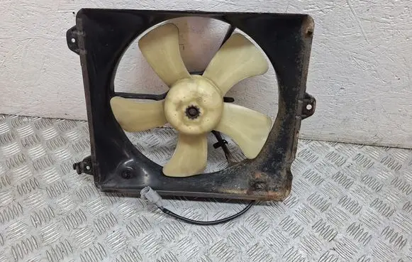 Toyota Avensis T220 Electric radiator cooling fan 1636174110 1671264170 1636311030