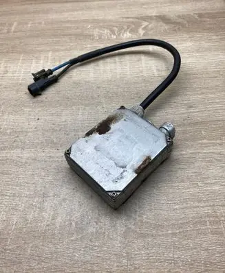 Mercedes-Benz E W211 Xenon control unit/module 130K00988