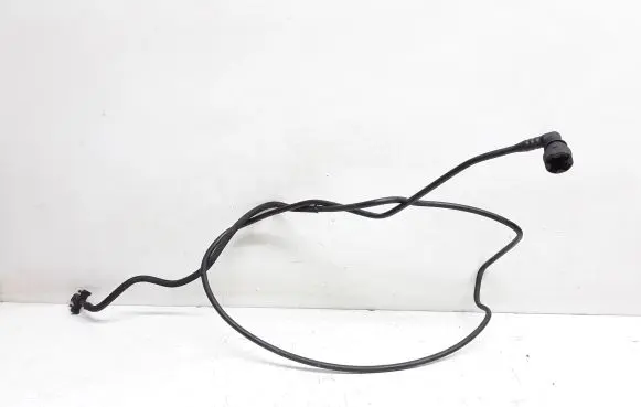Volvo V70 Engine coolant pipe/hose 8G918K012