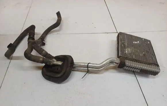 Ford Focus Heater blower radiator 