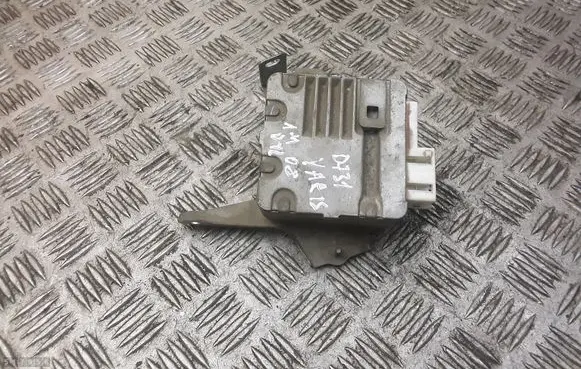Toyota Yaris Power steering control unit/module 6900001067