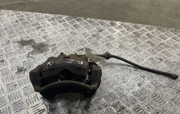 Opel Zafira C Front brake caliper