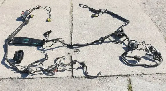 Chevrolet Camaro Wiring harness 64945220