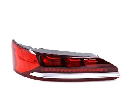 Audi Q7 4M Rear/tail lights 4M0945093P