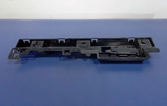 Foot area side trim