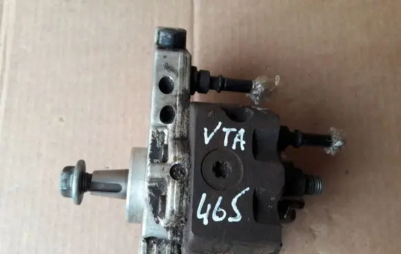 Renault Scenic II - Grand scenic II Fuel injection high pressure pump 8200108225 0445010075