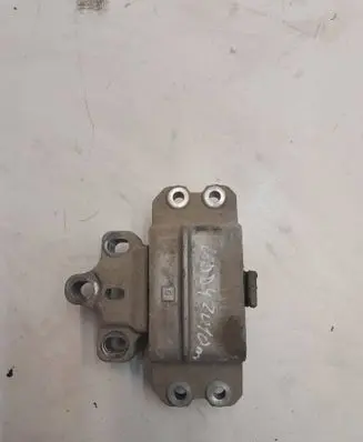 Volkswagen Caddy Gearbox mount 1K0199555