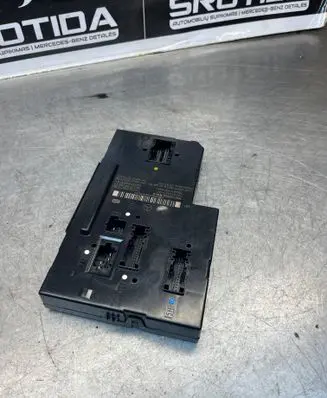 Mercedes-Benz E W212 SAM control unit 2129001306 5DK01102301 2319025101