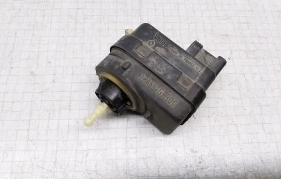 Renault 19 Headlight level adjustment motor 