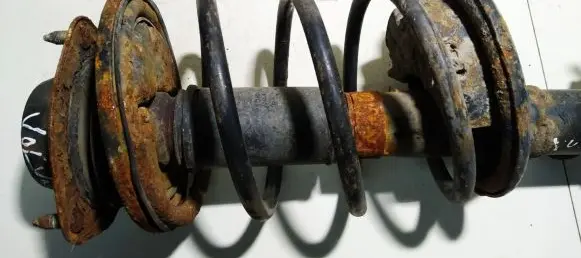 Volvo S40, V40 Front coil spring