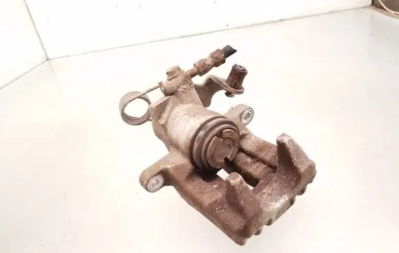 Rear brake caliper