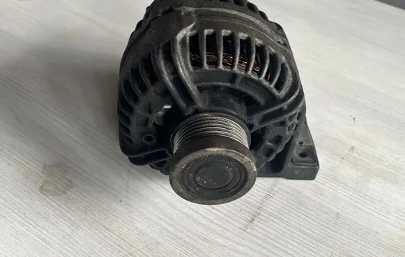 Volvo V70 Generator/alternator 0124525060