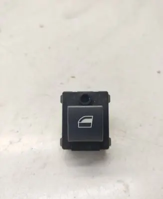 BMW 7 E65 E66 Electric window control switch 8379597