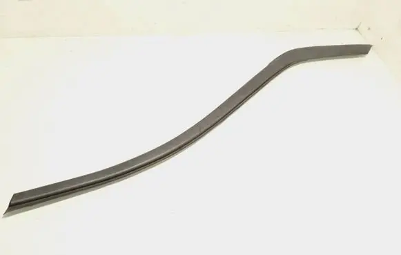 Opel Astra K Rear side glass trim 39031884