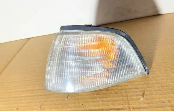 Mazda 626 Front indicator light 0087032