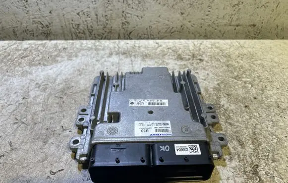 KIA Sportage Engine control unit/module 391002U930 1C85101X 9001230061KH