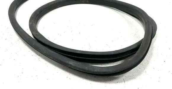 Volvo XC60 Front door rubber seal