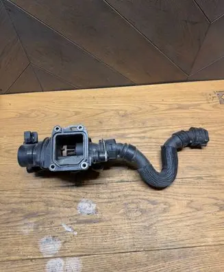 Thermostat/thermostat housing