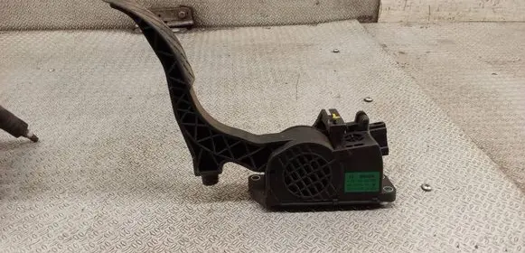 Skoda Fabia Mk2 (5J) Accelerator throttle pedal 6Q1721503F