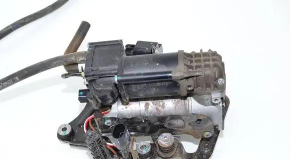 BMW 5 G30 G31 G38 Air suspension compressor/pump 6886721 37206886721