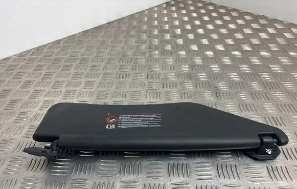 Citroen DS4 Sun visor