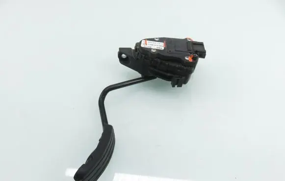Renault Trafic II (X83) Accelerator throttle pedal 6PV00811914 7700313060