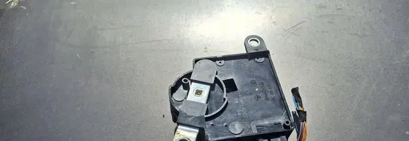BMW X3 E83 Power management control unit 4f0915181a