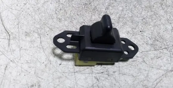 Chrysler Voyager Electric window control switch 04685727AB