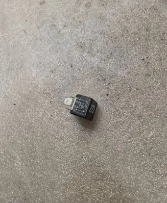 Audi A8 S8 D2 4D Other relay 443951253J