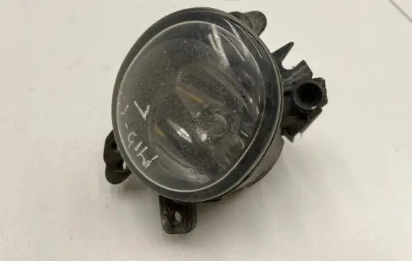 Mercedes-Benz B W245 Front fog light A2518200756 0305076001