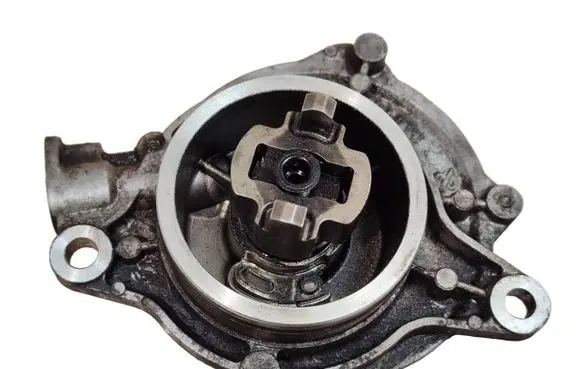 BMW 5 E60 E61 Vacuum pump 7791232 11667791232 1166779123204