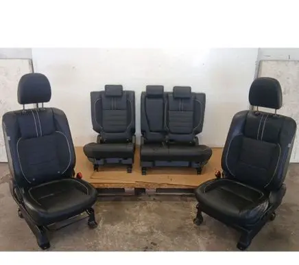 Mitsubishi Outlander Seat set