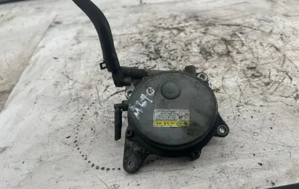KIA Sorento Vacuum pump 288102F000