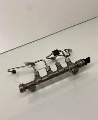 Opel Insignia A Fuel main line pipe 55576177 0445214221