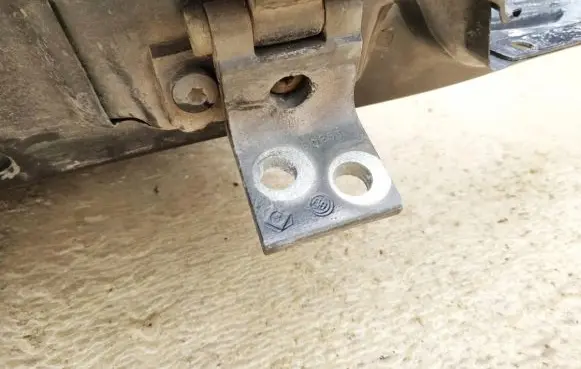 Citroen C8 Front door upper hinge