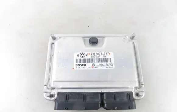 Volkswagen PASSAT B5.5 Engine control unit/module 0281011201 038906019KE