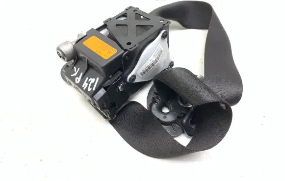 BMW X5 E70 Front seatbelt 0716D3X1LZ 3061430
